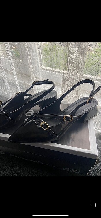 Klasik model ayakkabı