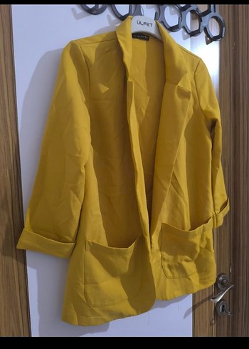 Sarı Düğmeli Kadın Blazer Ceket