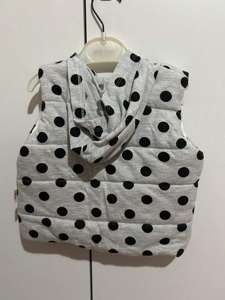 Kız Çocuk Gri Puantiyeli Fermuarlı Yelek - Görsel 2