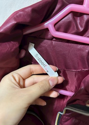 Parlak Bordo Kadın Şişme Yelek - Görsel 3