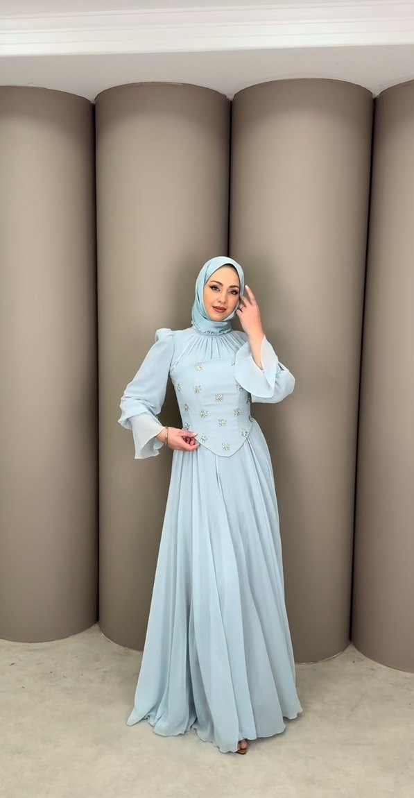 Mavi Nakışlı Uzun Kollu Abiye Elbise - Görsel 4