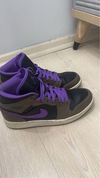 Nike air jordan 1 mid