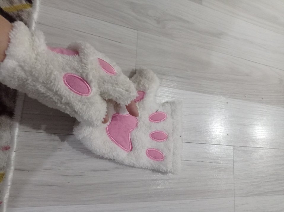 Kızlar için Beyaz Peluş Nakışlı Eldiven - Görsel 4