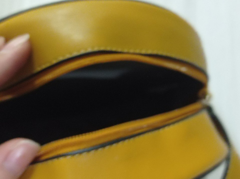 Bej Deri Yuvarlak Kadın Çanta - Görsel 3