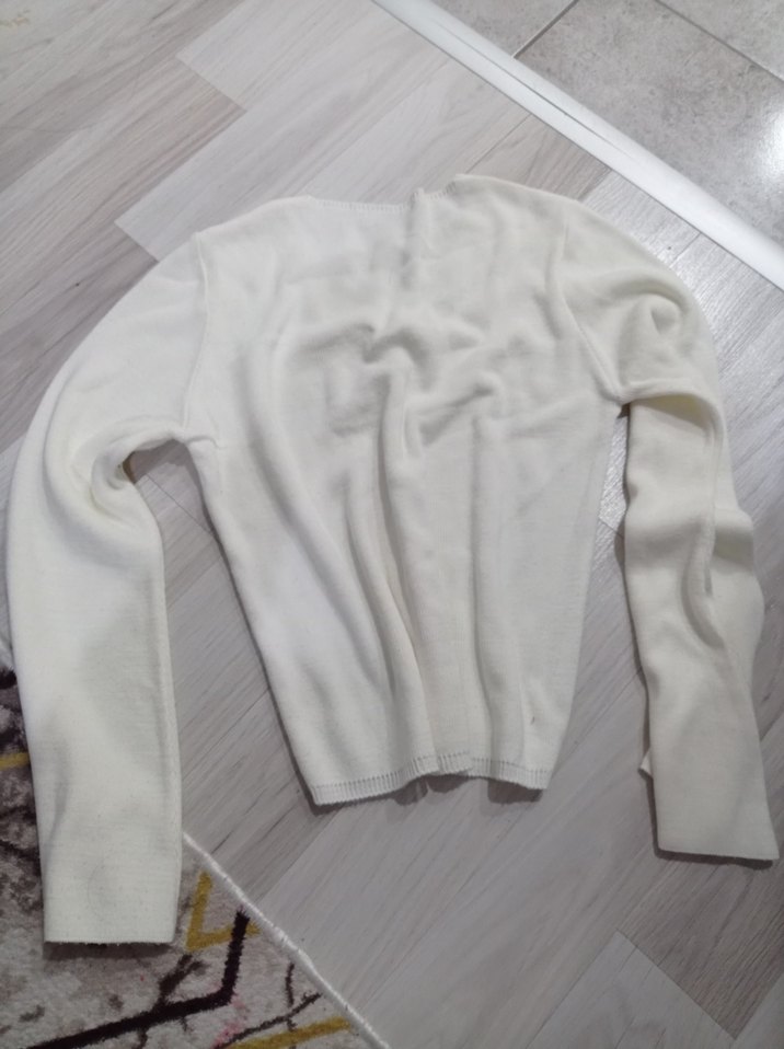 Trendyol önü ip detaylı ince kazak - Görsel 3