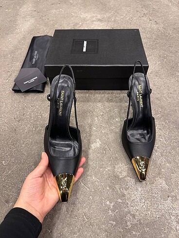 38 Beden Saint laurent