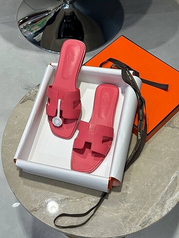 37 Beden Hermes