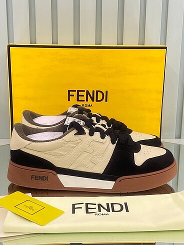 42 Beden Fendi