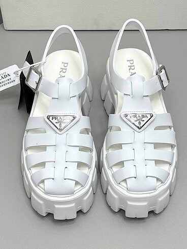 Prada Prada