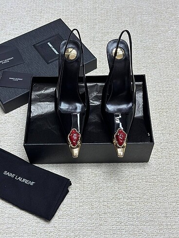 Yves saint laurent