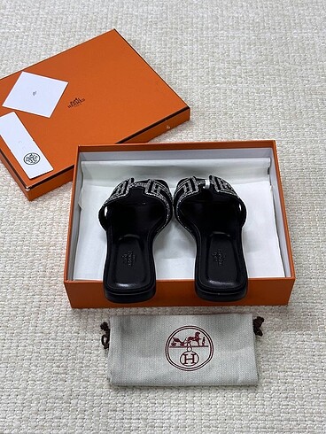 39 Beden siyah Renk Hermes