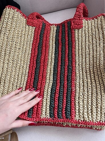  Beden Gucci renkli hasır çanta