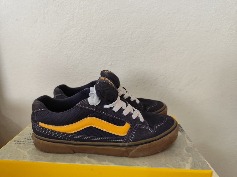 Beyaz Erkek Bağcıklar Minimalist Stil hakikidir 1 kere giyildi - Görsel 3