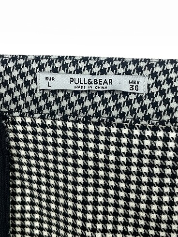 m Beden siyah Renk Pull and Bear Mini Etek %70 İndirimli.