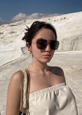 Bej Parlak Kadın Güneş Gözlüğü - Görsel 6