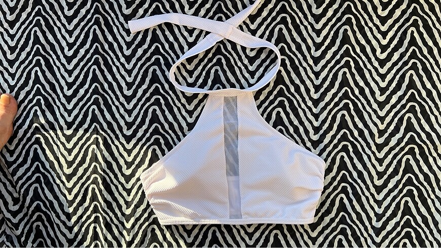 Tül detaylı bikini üst