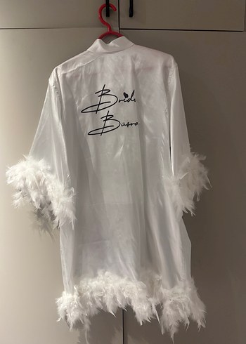 Beyaz tüylü bride Sabahlık - Görsel 2