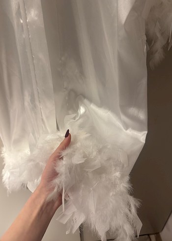 Beyaz tüylü bride Sabahlık - Görsel 4