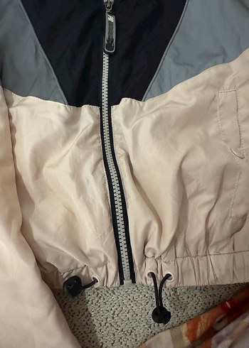Pull and Bear Reflektörlü yağmurluk Kadın Spor Ceket