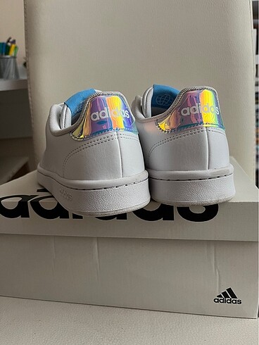39 Beden Adidas sneakers