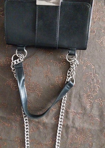 Gri Yılan Desenli Zincir Detaylı Deri Çanta - Görsel 5