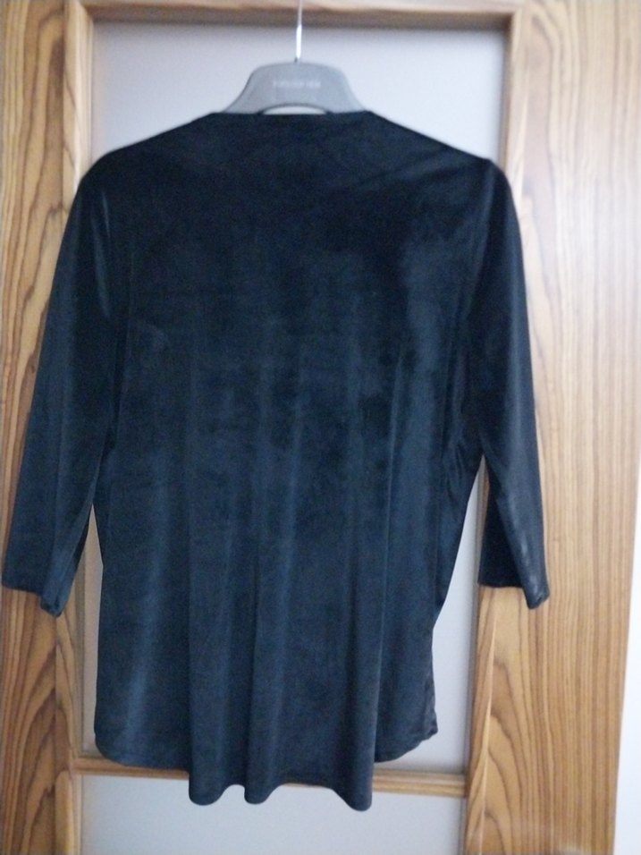 Siyah Drapeli Uzun Kollu Bluz - Görsel 4