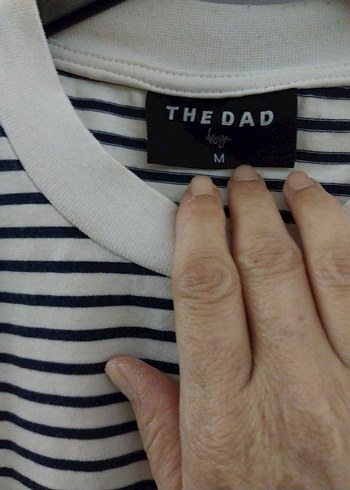 Gri Beyaz Çizgili Kısa Kollu Erkek Tişört - Görsel 5