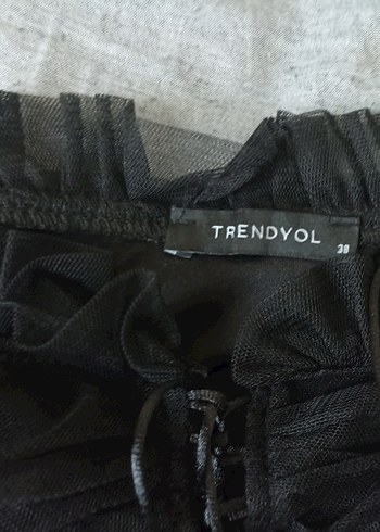Trendyol & Milla Siyah Drapeli Midi bluz