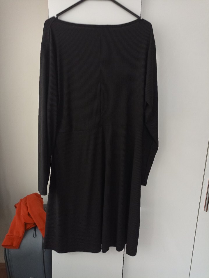 Siyah V Yakalı Uzun Kollu Triko Elbise - Görsel 2