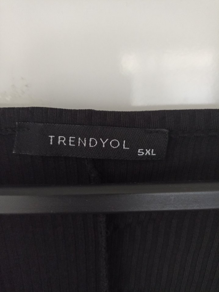 Siyah V Yakalı Uzun Kollu Triko Elbise - Görsel 3