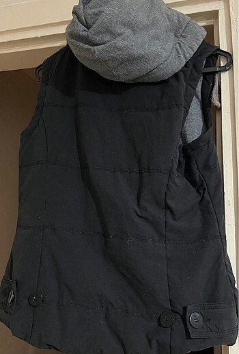 Kaz tüylü kapüşonlu yelek - Görsel 3