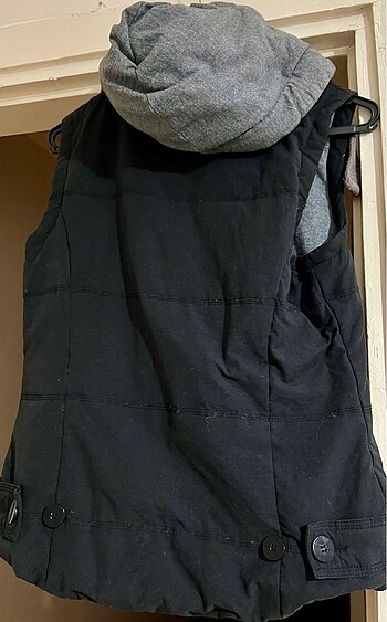 Kaz tüylü kapüşonlu yelek - Görsel 2