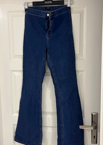 Kadın Mavi Parlak Denim Midi Kot Pantolon