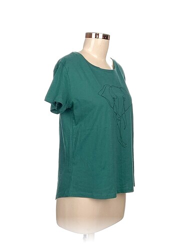 Mudo Mudo T-shirt %70 İndirimli.
