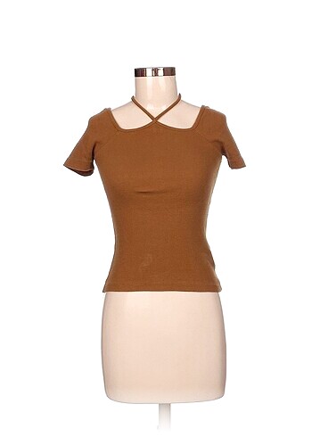 Trendyol & Milla T-shirt %70 İndirimli.