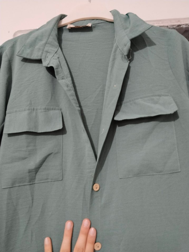 Düğmeli Uzun Yeşil  tunik - Görsel 3