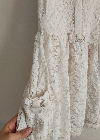 Kız Çocuk Beyaz Dantelli Kolsuz Elbise - Görsel 2