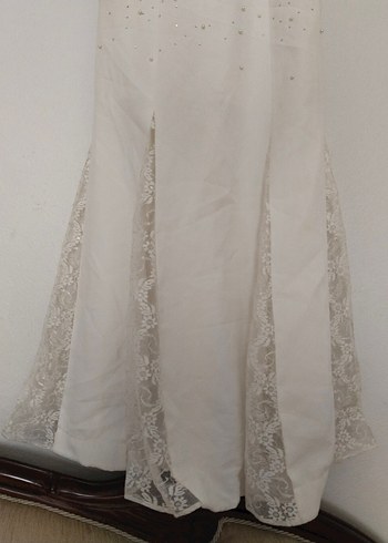 Uzun Beyaz Dantel Detaylı Kız çocuk abiye - Görsel 2