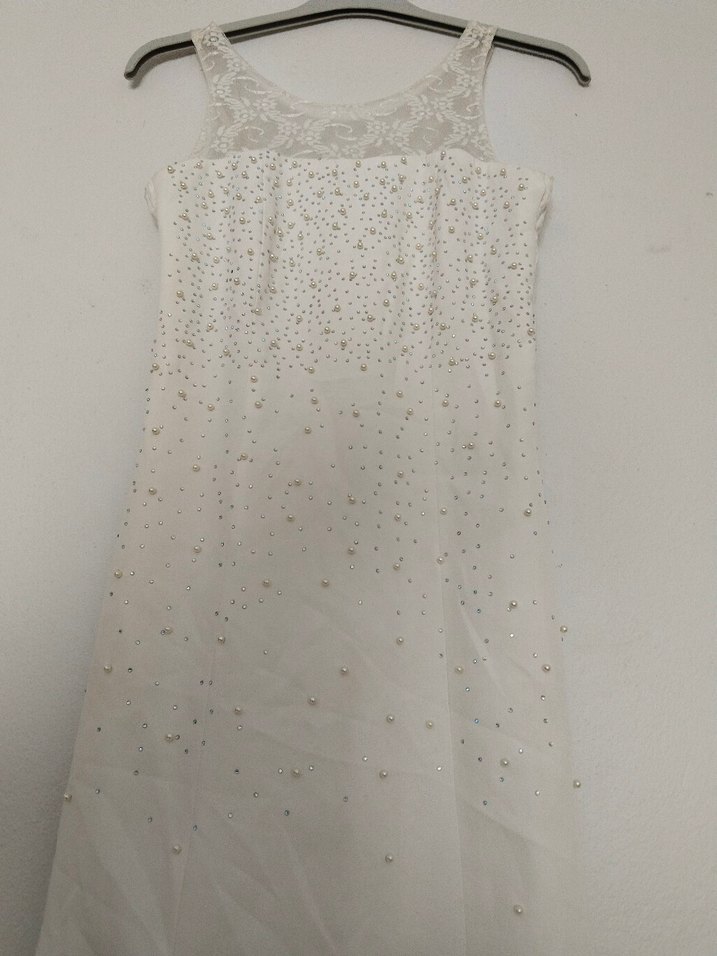 Uzun Beyaz Dantel Detaylı Kız çocuk abiye - Görsel 4