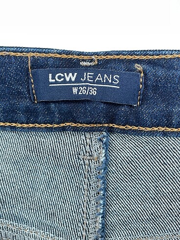 26 Beden lacivert Renk LC Waikiki Jean / Kot %70 İndirimli.