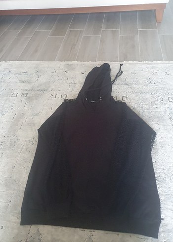 Dantel Detaylı Siyah Kapüşonlu Sweatshirt. 42 Beden. - Görsel 3