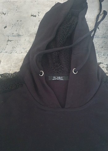 Dantel Detaylı Siyah Kapüşonlu Sweatshirt. 42 Beden. - Görsel 4