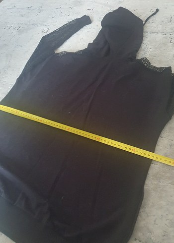 Dantel Detaylı Siyah Kapüşonlu Sweatshirt. 42 Beden. - Görsel 6