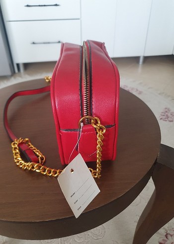  Beden Zincir Detaylı Kırmızı Kadın Çapraz Çanta