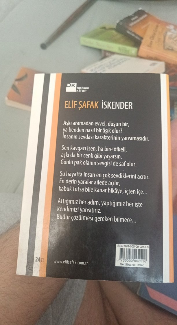 İskender - Elif Şafak - Görsel 2
