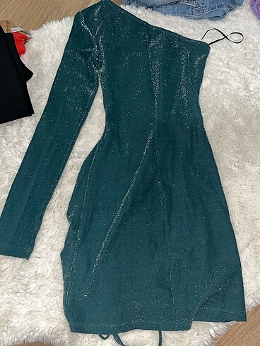 yesil elbise