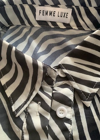 40 Beden Gri Zebra Desenli Düğmeli Kadın Gömlek