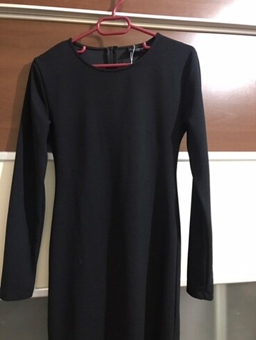 38 Beden siyah Renk Yırtmaçlı elbise