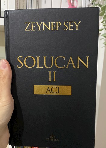 Solucan II Acı - Zeynep Sey - Görsel 3