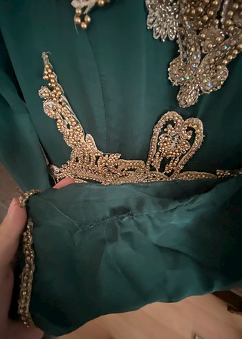 Nakışlı zümrüt yeşili  Uzun Kollu Uzun Abiye Elbise - Görsel 3